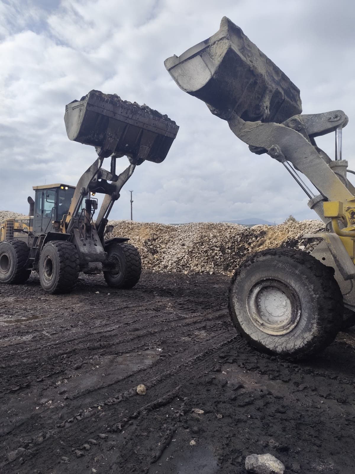Hyundai HL760-9